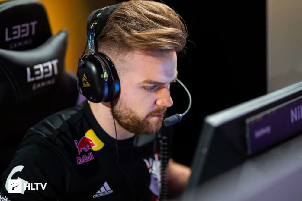 SeTab Yongen乘风破浪，利用无限火力击杀HOYA Rambo，击败BL晋级