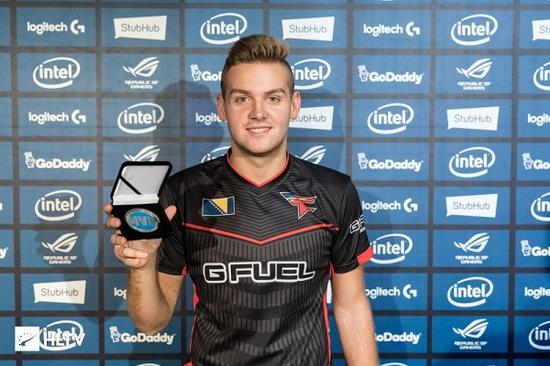 LOL官方发布新系列妖怪艺术家皮肤预览