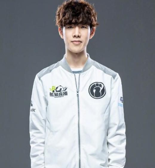 参与者已宣布，参加2025年曼谷大师赛总决赛前的表演赛