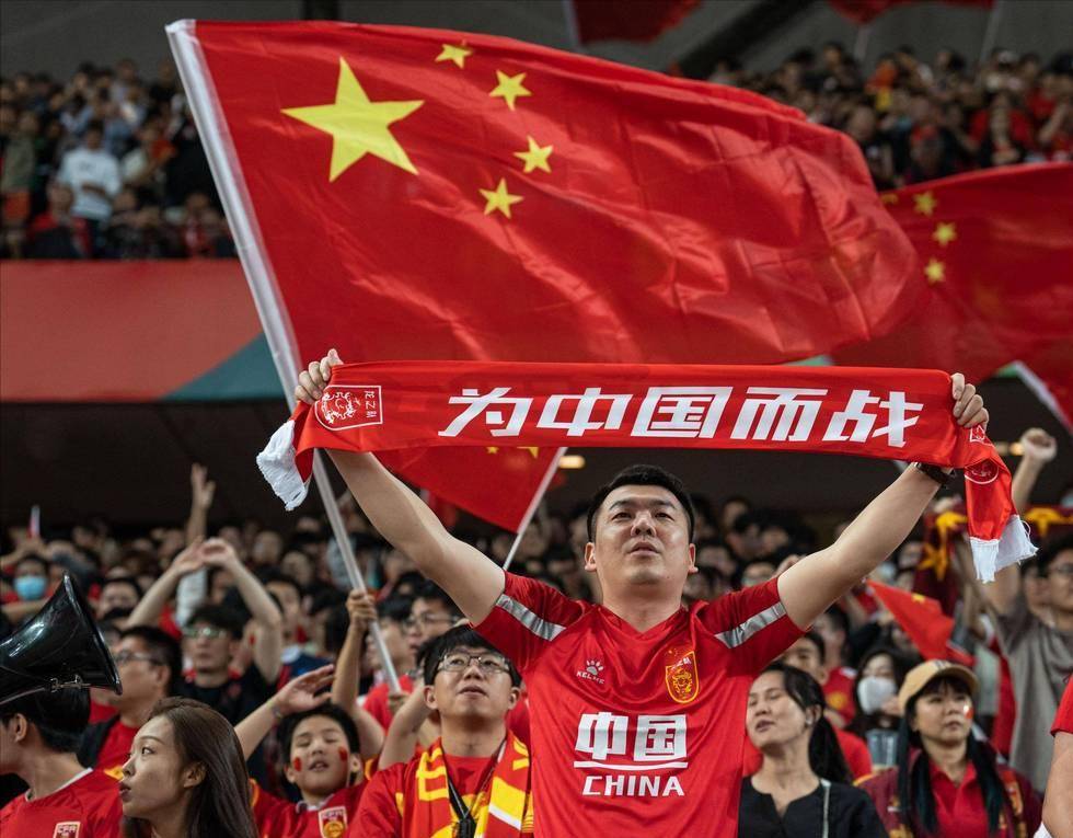 能是R