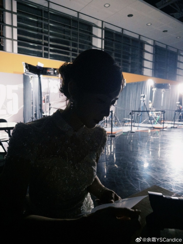 EDG官宣夏季赛大名单：上调Leave，引入原IG中辅