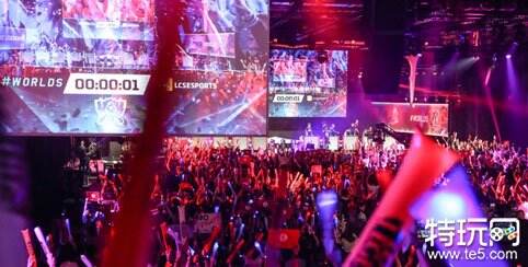 Royal Never Give Up 发布 2025 赛季阵容：增加了一名新的辅助选手 Niket